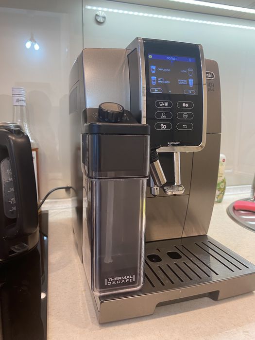 Кофе машина Delonghi