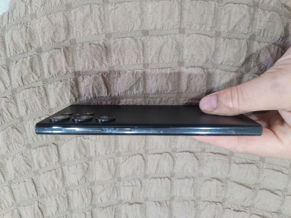 Продам смартфон samsung s 23ultra