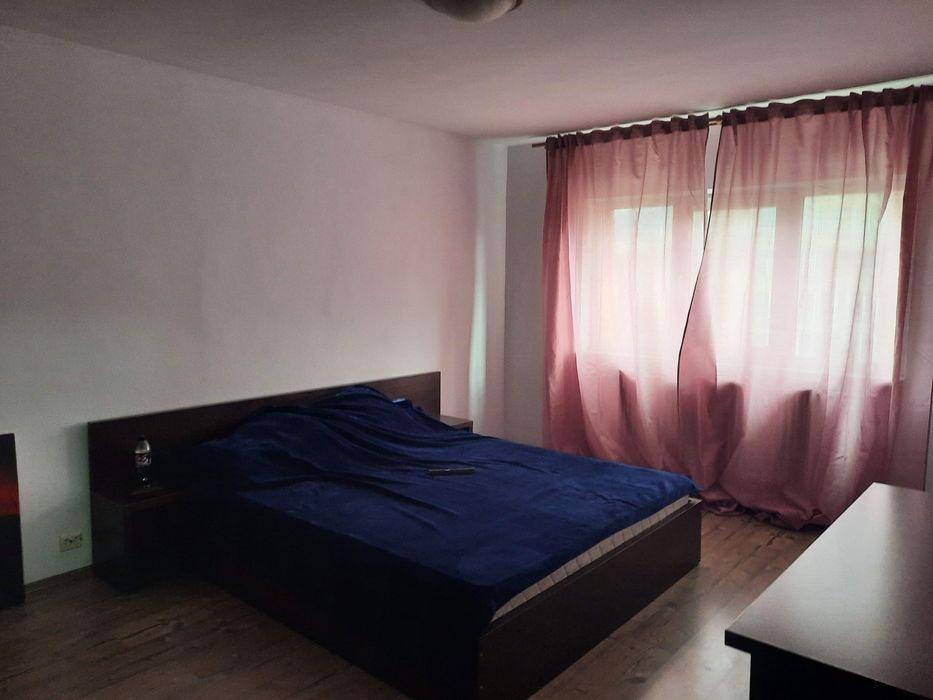 Ofer spre închiriere apartament 2 camere