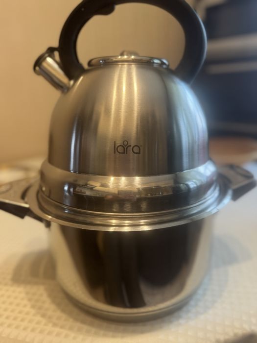 Металл хороши чайник и кастрюль