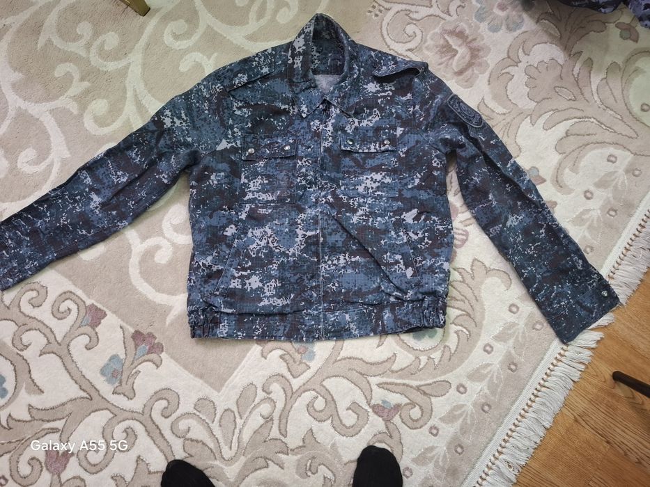 Бушлат, комуфляж сатылады