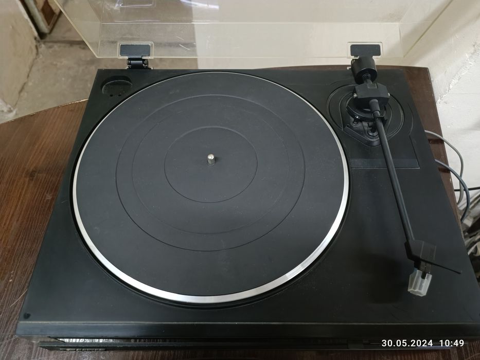 Проигрыватель виниловых дисков Sanyo