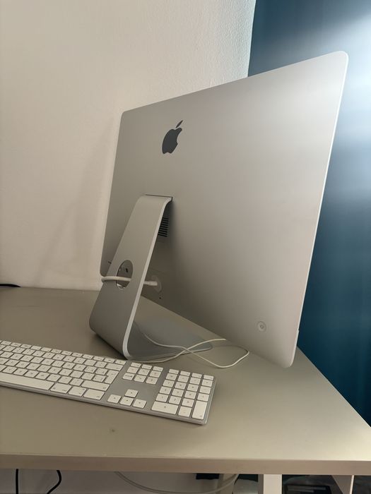 Imac 27 inch 5K . 2017 •procesor i5•40gb ram•SSD 512•cutie + accesorii