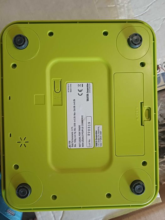 Продам весы Танита