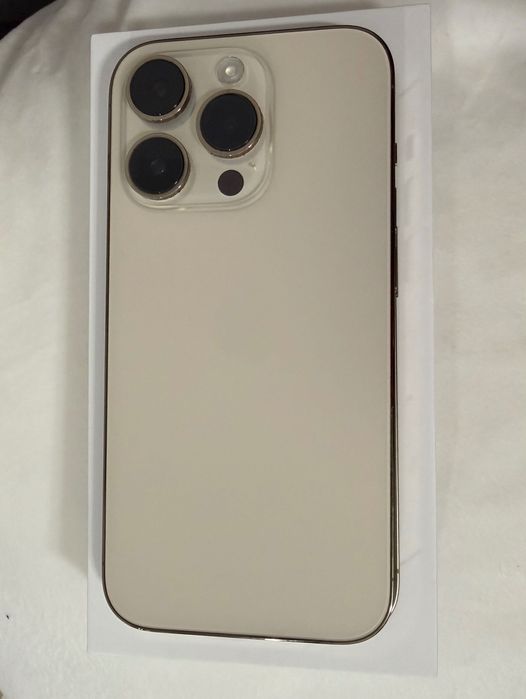 Продавам Iphone 14 pro