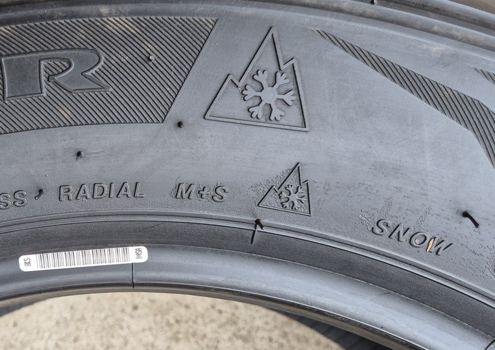 Set 2buc 235/60 R17 M+S iarnă - una Firestone