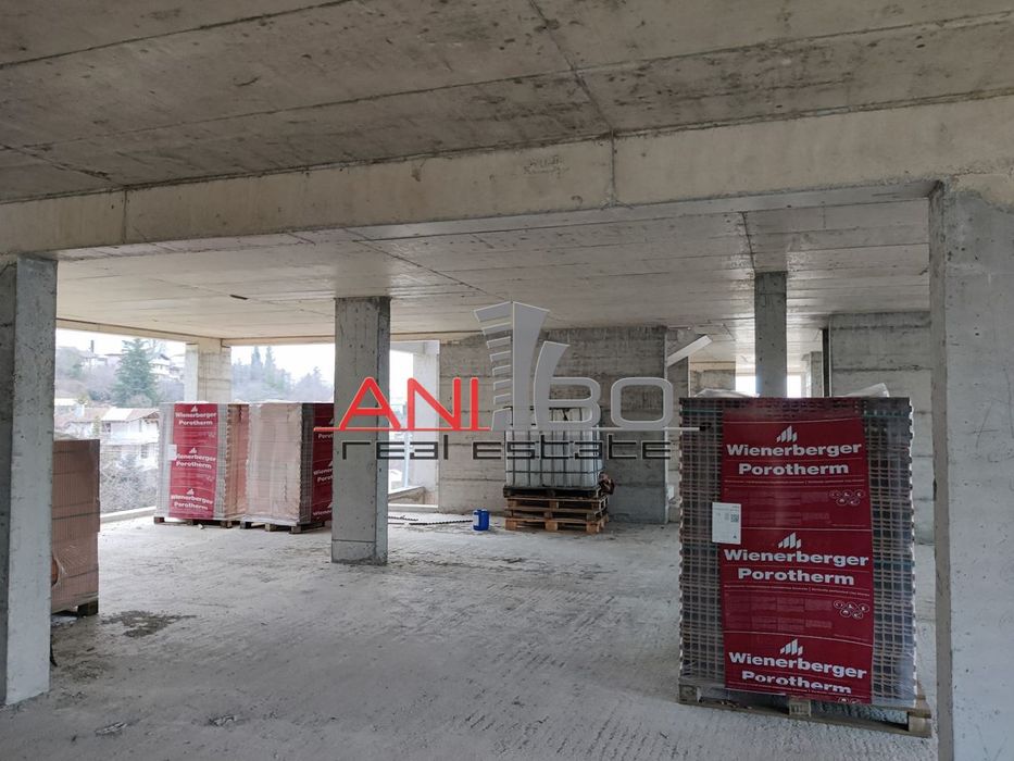 Продава се Четиристаен апартамент в Варна, Бриз - 153 кв.м за 2099 €/кв.м - Снимка #8