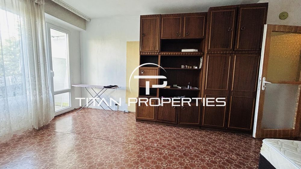 Дава се под наем Двустаен апартамент в Бургас, Изгрев - 70 кв.м за 306 € - Снимка #3