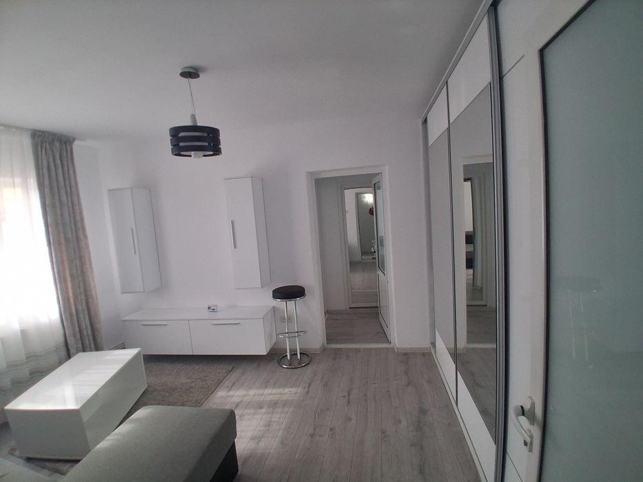 Apartament 2 camere de vânzare–Târgu Frumos,zonă centrală,Petru Rareș