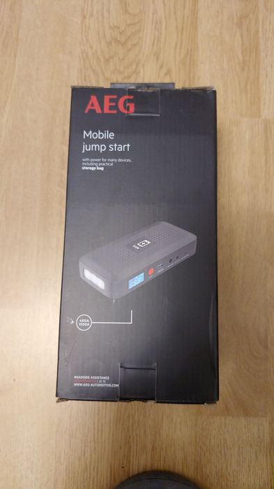 Vând Jump Starter AEG MOBILE / 15 Robot pornire Auto  1500A+Powerbank NOU
