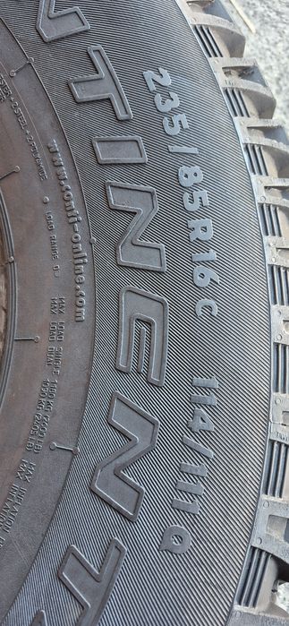 4 anvelope M+S ca noi  Continental 235/85/16 C.Pretul este pe bucata.