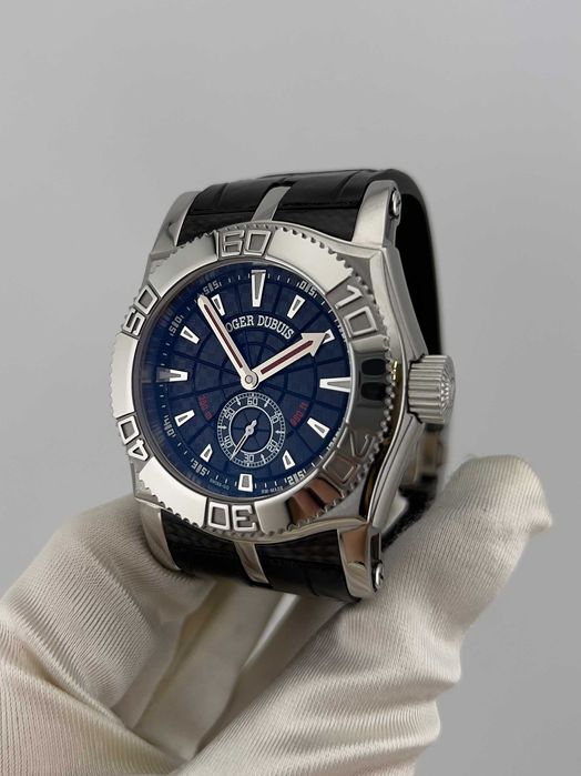 Наручные часы Roger Dubuis