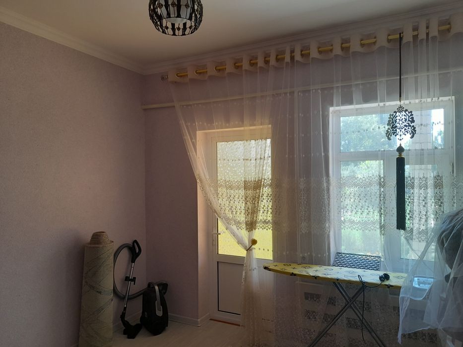 Срочна Уи солилади ховли катта богида хамма мевалари бор