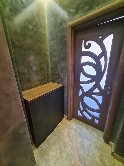 Продава се Тристаен апартамент в Сливен, Център - 90 кв.м за 1589 €/кв.м - Снимка #3