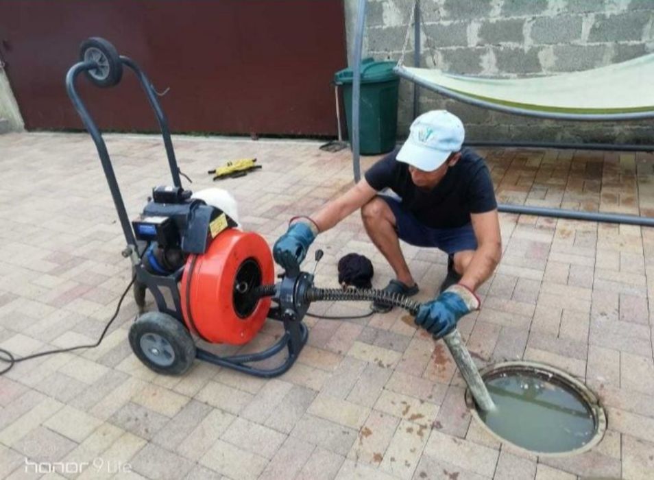 Сантехник Прочистка канализации Замена смесителя крана унитаза гофры..