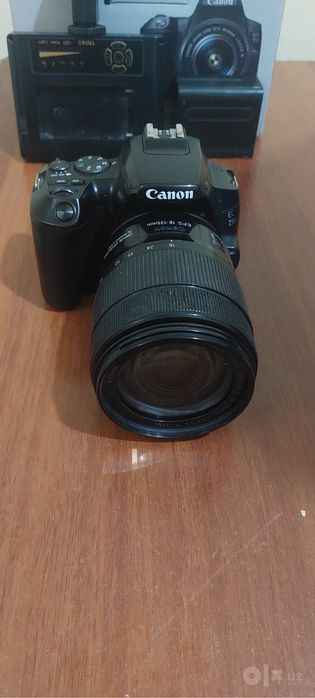 Canon 250D sotiladi 18:135 abektiv bilan