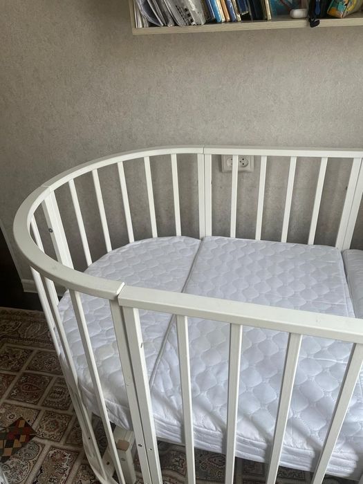 Манеж детскии,,,