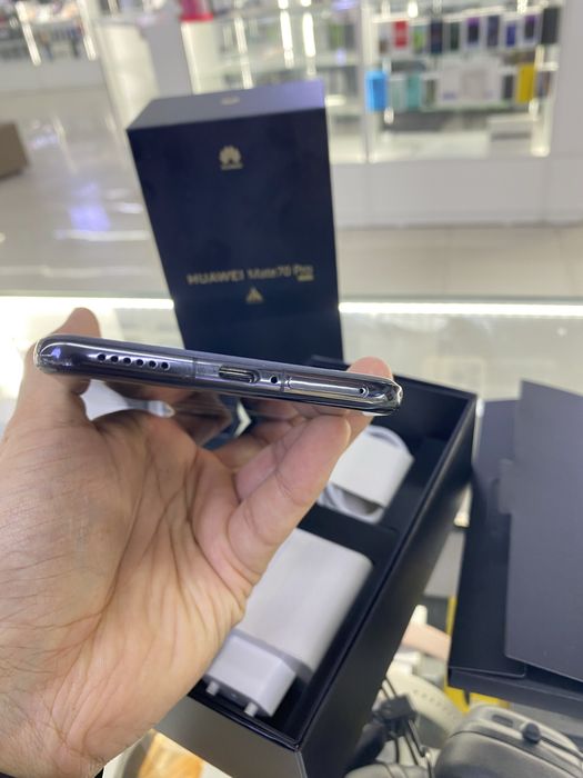 Продам Huawei Mate 70 Pro