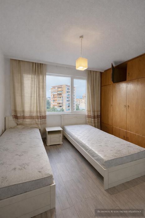 Дава се под наем Тристаен апартамент в Пловдив, Център - 80 кв.м за 550 € - Снимка #4