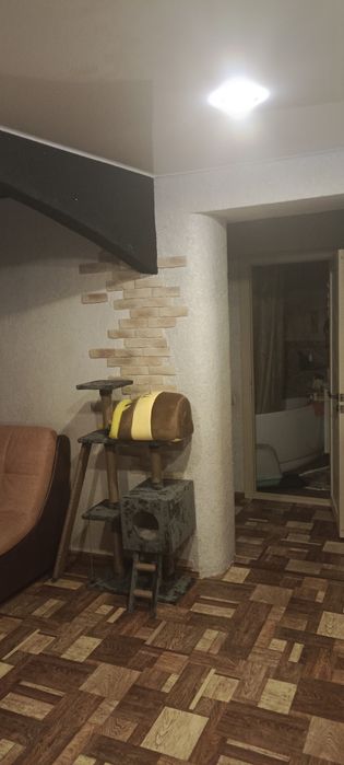 Продам 4х комнатную квартиру