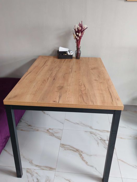 Обеденный стол прямоугольный