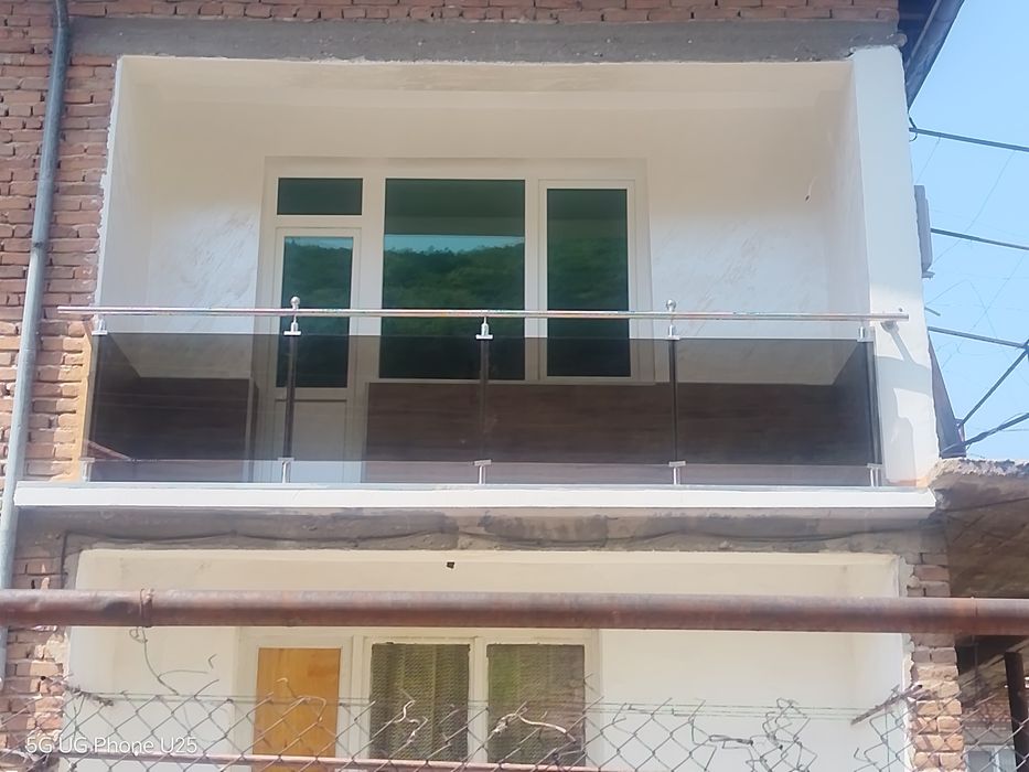 Иноксови парапети