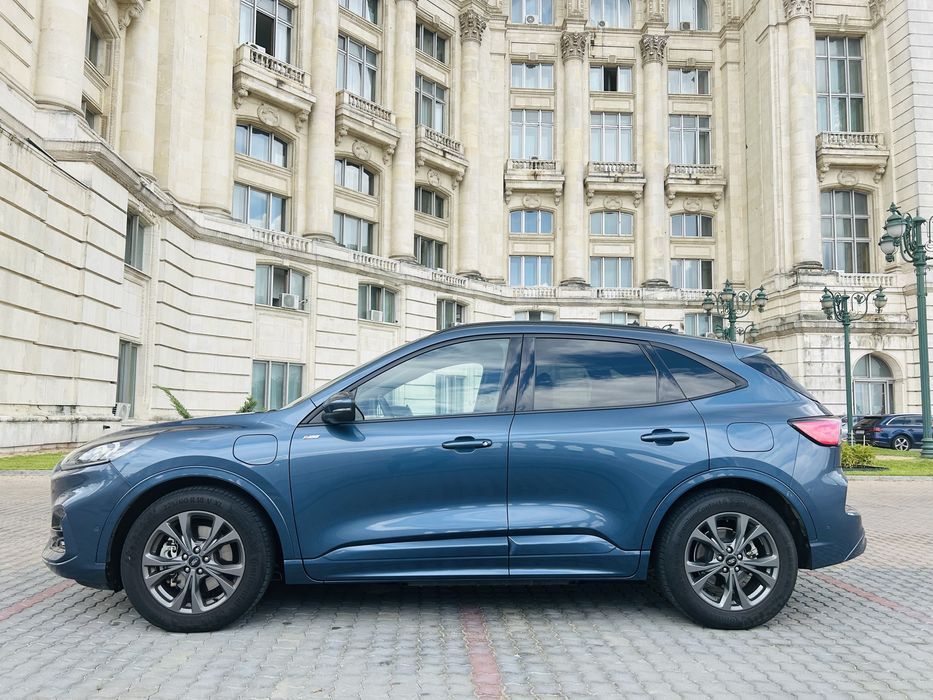 FORD Kuga 2020 — imagine 2
