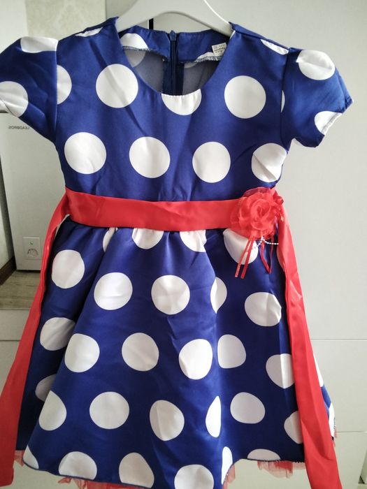 Продам детский платье (30 размер)