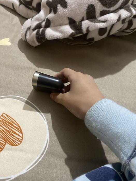 Căsti bowers&wilkins model p17 castile arata bine au cateva  zgarieturi pe carcasa dar in rest nu au nimic  pretul este negociabil predare personala