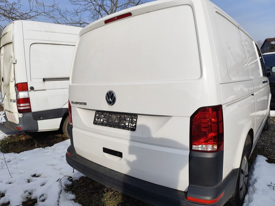 Haion Vw T6 facelift 2020+. Stop. Bara spate panou lateral. Ușa spate