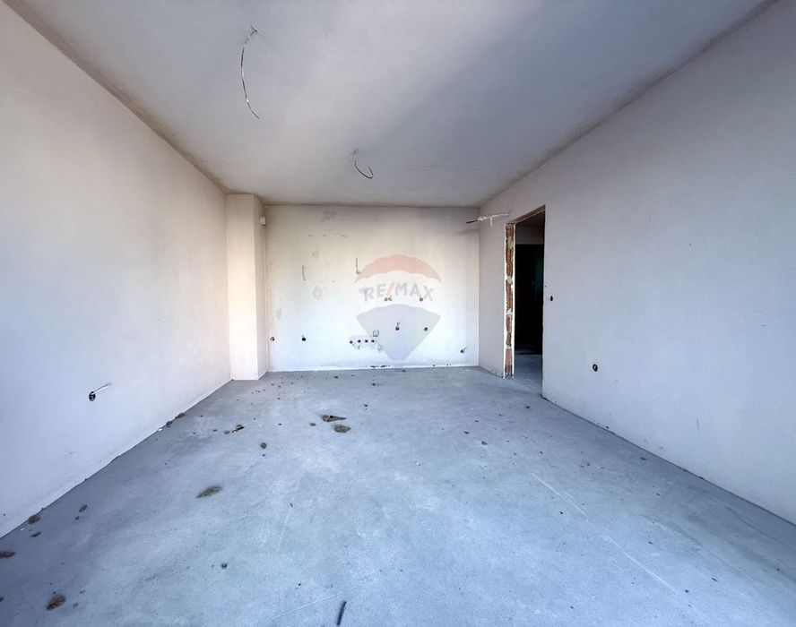 Продава се Тристаен апартамент в Варна, Чайка - 89 кв.м за 2809 €/кв.м - Снимка #2