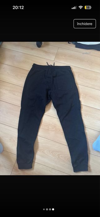 Pantaloni de trening negri