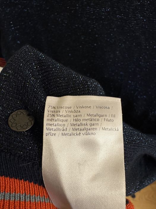 Armani пола в черно