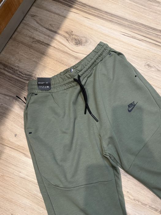 Мъжко ново спортно долнище Nike - Dri-Fit,зелено! Lн