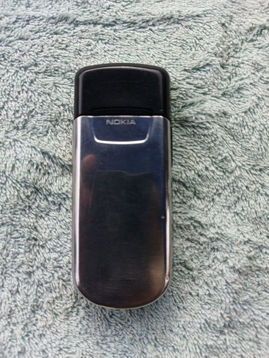 Nokia 8800 сотилади бу