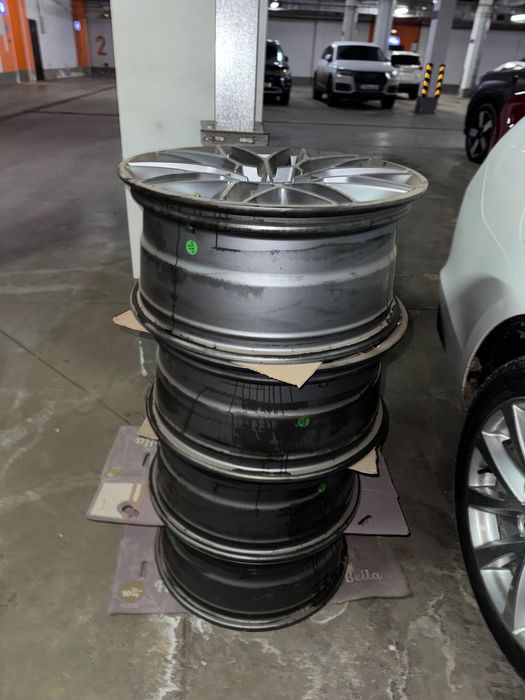 Продам диски новые торг