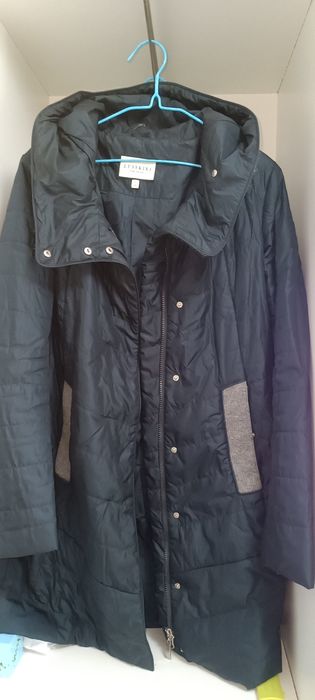 Продам куртку женскую