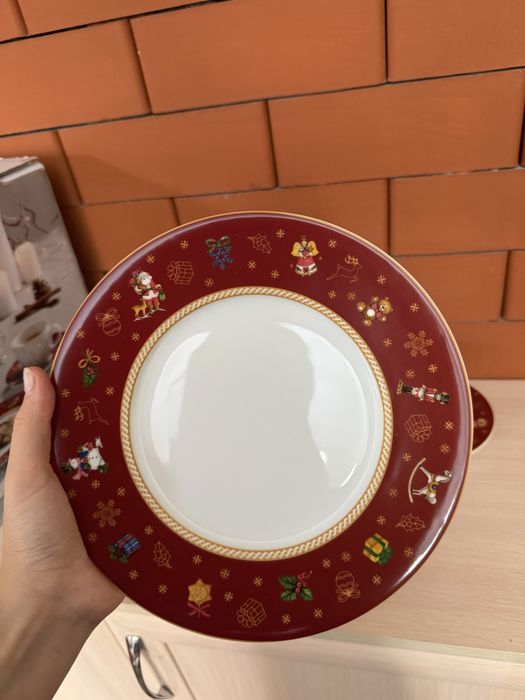 шикарный германский сервиз в наличии