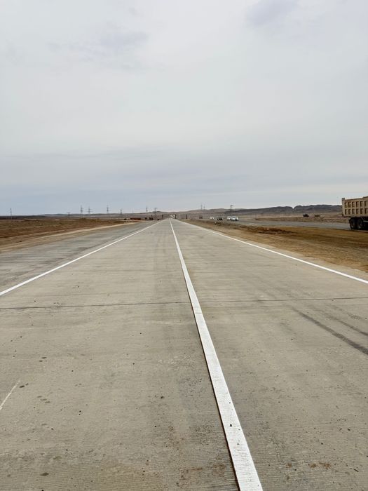 Дорожная разметка автодорог трассы и другие объекты