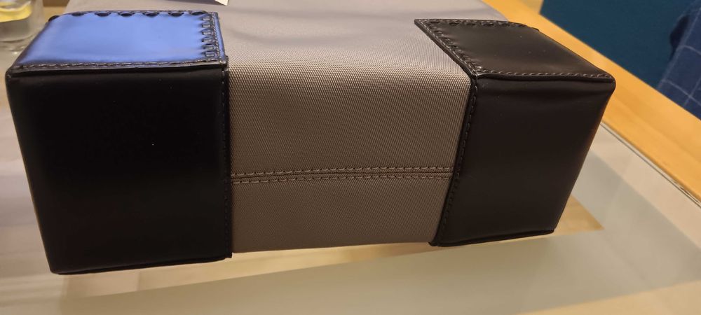 Бутикова дамска чанта Estee Lauder