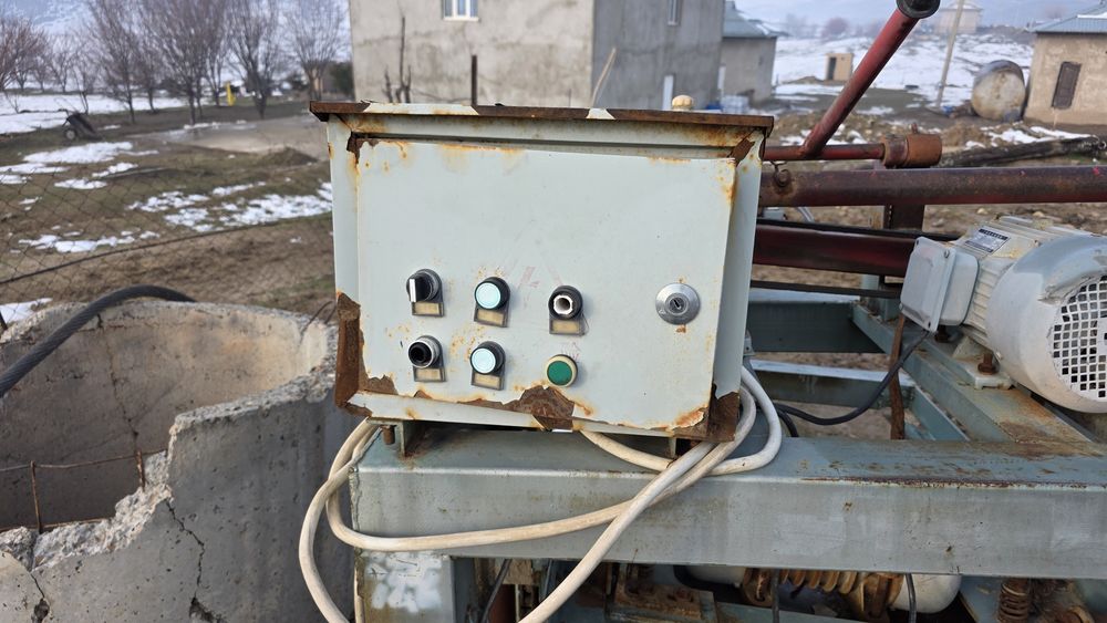 Shlaka blok aparar. Xitoyda ishlab chiqarilgan