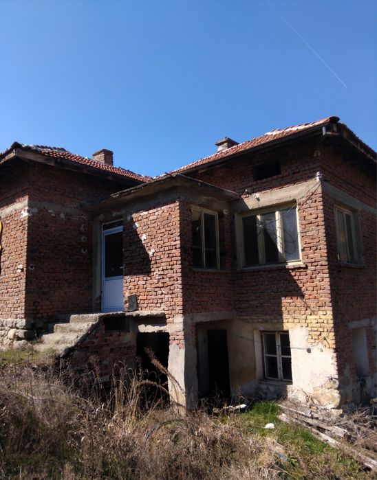 Продава къща в с.Громаде общ.Дупница