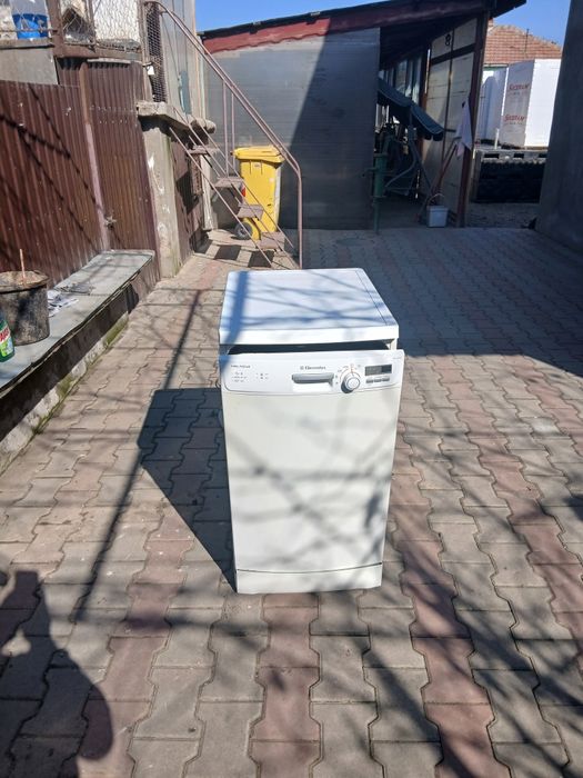 Mașină de spălat vase
