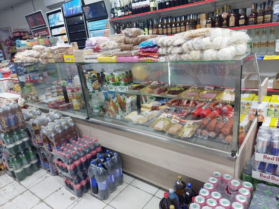 Витринный холодильник