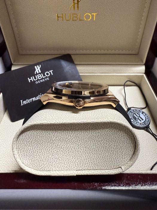 Hublot Classic Fusion rose gold