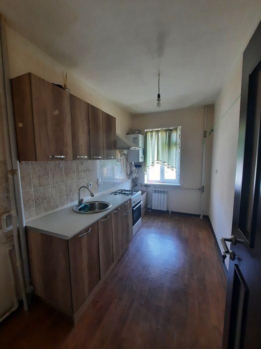 Сергили 7 канечка 3хона 3этаж 57600 минг янги уй