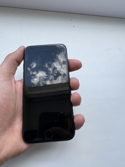 Phone 7 73/32 gb
