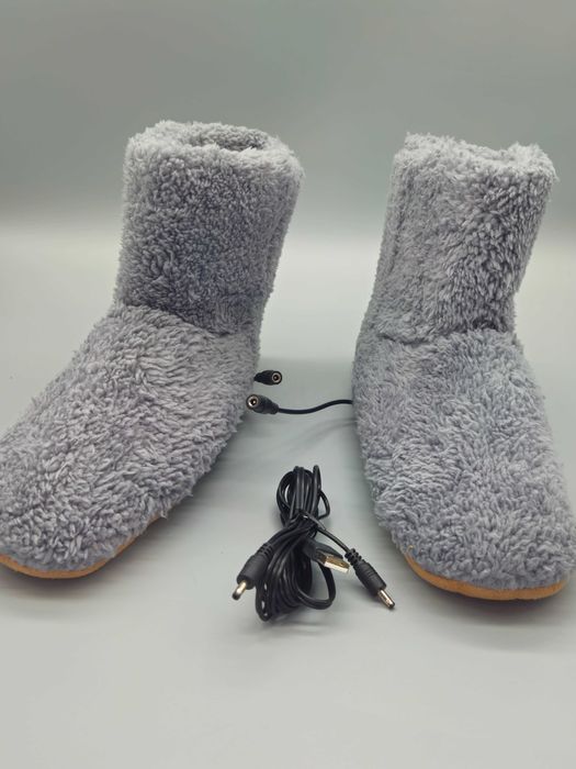 USB електрически отопляеми пантофи– плюшени, до 55°C, размер EU 39-43