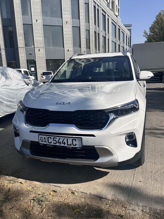 Срочно продается машина Kia Sonet eng full 3 pazitsiya