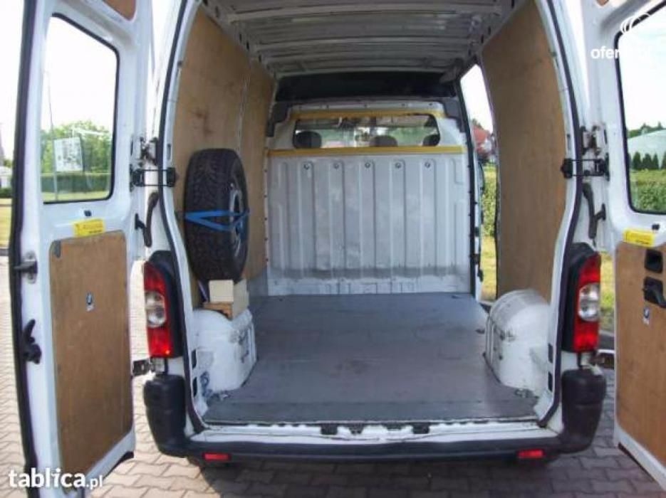 Хамали с бус.Коректни млади,отговорни момчета